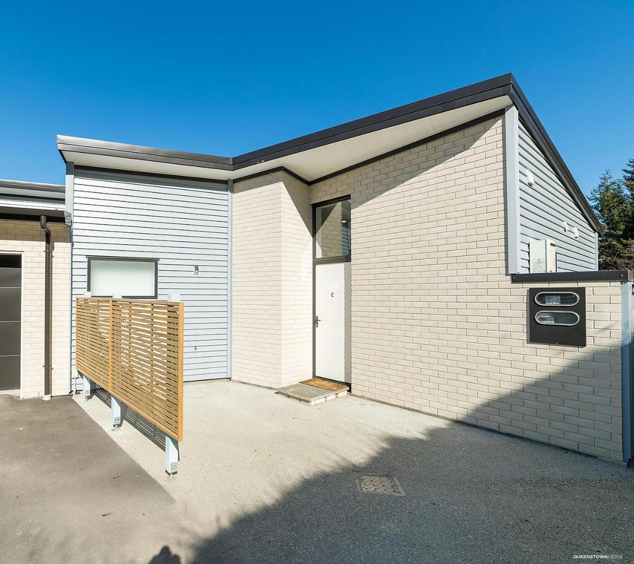 Brand New One Bedroom Apartment Queenstown Buitenkant foto
