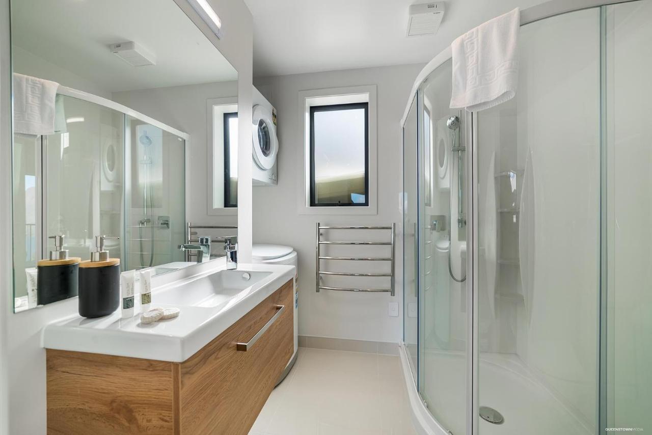 Brand New One Bedroom Apartment Queenstown Buitenkant foto